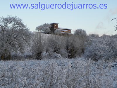 La iglesia.
